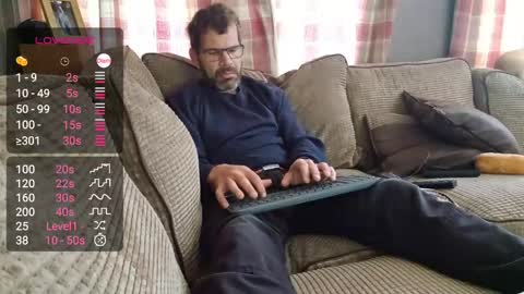 Snapshot of jediknight2 chatting on 04-25-26, 08:39 Matt online show from 04-25-26, 08:39