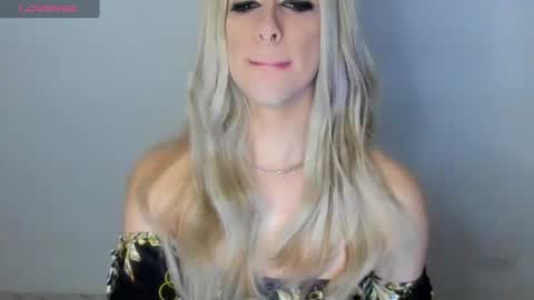  ashley   online show from 07-25-26, 12:20