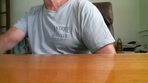 Snapshot of jeffbte315 chatting on 07-01-26, 07:57 jeffbate online show from 07-01-26, 07:57