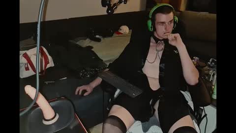 Snapshot of jeffstarckmann chatting on 10-05-25, 06:06 jeffstarckmann online show from 10-05-25, 06:06