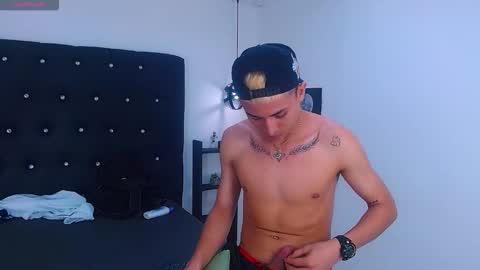 Snapshot of jeic_18 chatting on 10-13-25, 12:10 jeic 18 online show from 10-13-25, 12:10