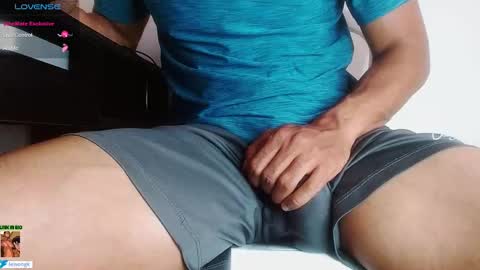 Snapshot of jeisongk chatting on 01-03-25, 04:48 Jason online show from 01-03-25, 04:48