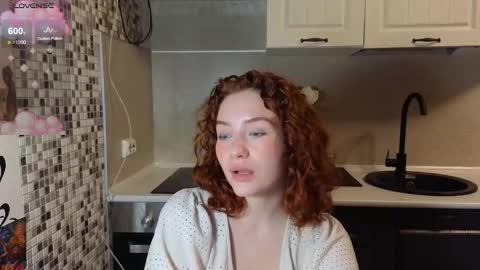 Snapshot of jelly_cherry chatting on 10-24-25, 10:06 Emily online show from 10-24-25, 10:06