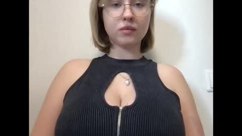 Inna  online show from 11-20-25, 08:36