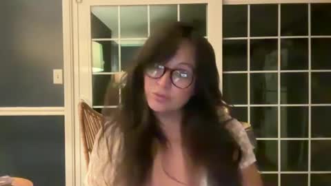 Snapshot of jellybeanin chatting on 10-09-25, 09:40 Jelli online show from 10-09-25, 09:40