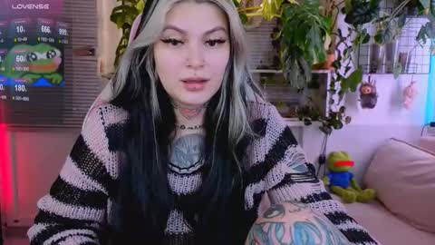 Jelya online show from 12-17-25, 12:44