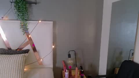 Jena  online show from 04-20-26, 01:30