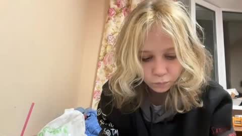 Jessica online show from 04-19-26, 12:04