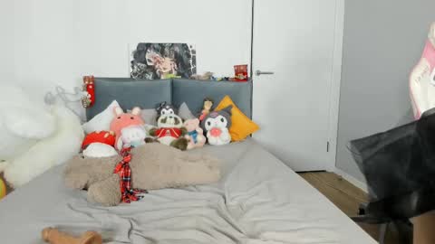 Dolly online show from 02-21-25, 01:22