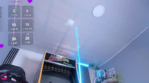 Angie online show from 10-21-25, 07:47