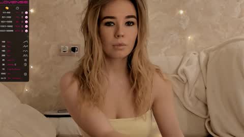 EvaSileZ online show from 10-19-25, 09:10