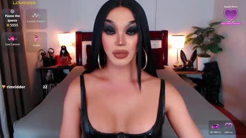 Queen Jenifer online show from 03-25-26, 09:32