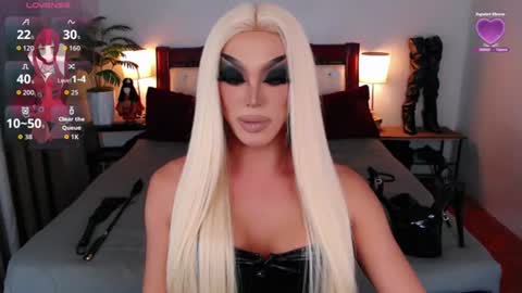 Snapshot of jenifers_body chatting on 07-21-26, 03:53 Queen Jenifer online show from 07-21-26, 03:53