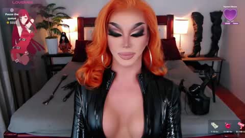 Snapshot of jenifers_body chatting on 07-31-26, 05:51 Queen Jenifer online show from 07-31-26, 05:51