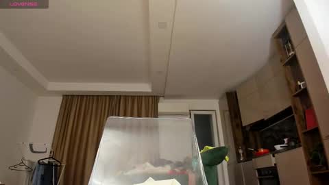 Snapshot of jeniffer_100 chatting on 03-20-26, 06:46 Jeniffer 100 online show from 03-20-26, 06:46