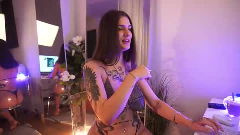 Snapshot of jeniffer_foxx chatting on 09-12-25, 04:45 jeniffer_foxx online show from 09-12-25, 04:45