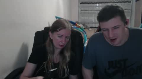 JenisAndPeter online show from 09-19-25, 07:36