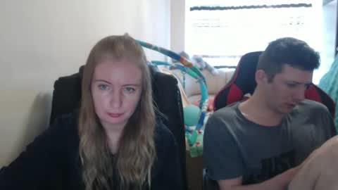 JenisAndPeter online show from 09-21-25, 08:05