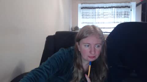 JenisAndPeter online show from 03-19-26, 06:28