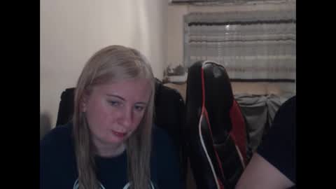 JenisAndPeter online show from 04-29-26, 05:41