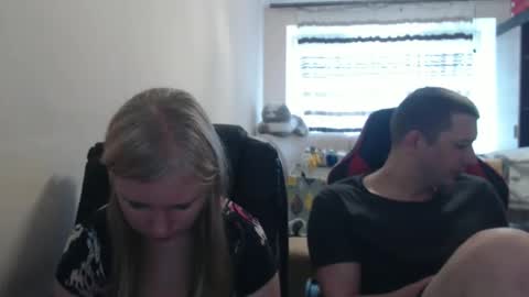 JenisAndPeter online show from 05-28-26, 08:11