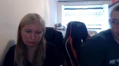 JenisAndPeter online show from 06-10-26, 05:07