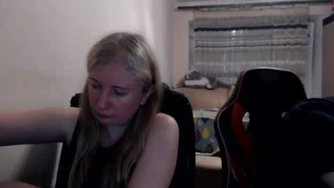 JenisAndPeter online show from 06-13-26, 06:50