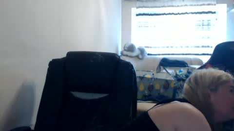 JenisAndPeter online show from 06-29-26, 10:15