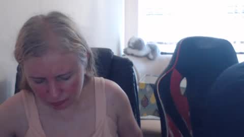 JenisAndPeter online show from 06-30-26, 04:30