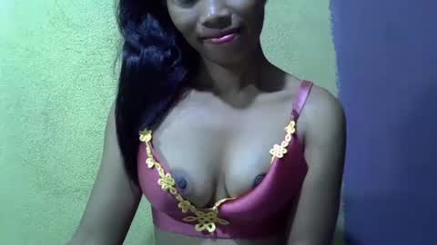 Jennie online show from 10-27-25, 04:16