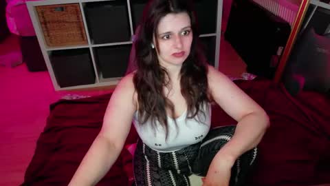 Snapshot of jenna_sxy19 chatting on 05-18-26, 02:12 jennasxy19 online show from 05-18-26, 02:12