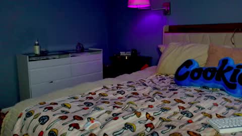 Jenna J. Morrison online show from 03-03-26, 12:06