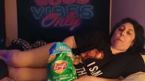  Dragon Queen. Be my Dragon --  and  online show from 11-29-25, 02:47