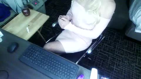 Snapshot of jennacd4life chatting on 01-01-25, 02:09 Jenna Cross online show from 01-01-25, 02:09