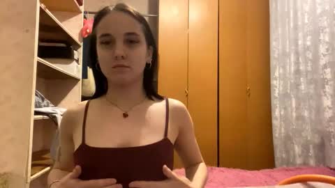 Mia online show from 11-19-25, 03:12