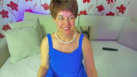 Snapshot of jennalison chatting on 04-05-26, 02:25 Jenn online show from 04-05-26, 02:25