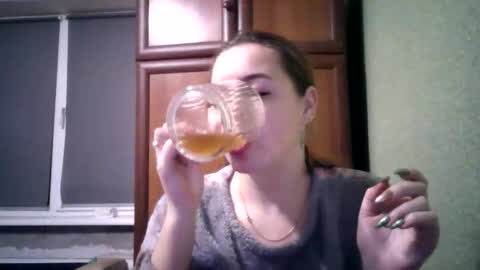 JennaMolberty online show from 11-26-25, 06:20