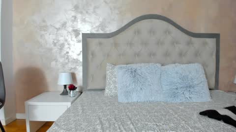 JennaMyers online show from 01-31-25, 08:33