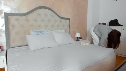 JennaMyers online show from 02-04-25, 08:17