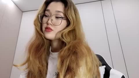 JENNA online show from 12-20-25, 01:29