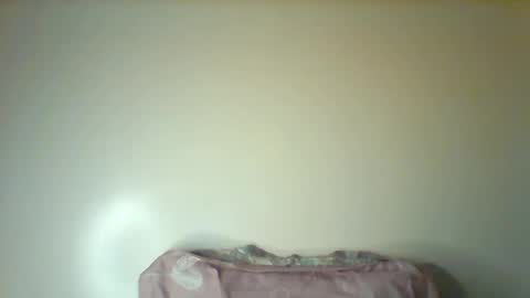 Snapshot of jenncuty9 chatting on 06-08-26, 01:50 jenncuty9 online show from 06-08-26, 01:50