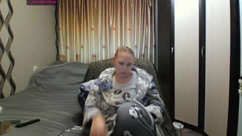 JenniDeep online show from 05-11-26, 04:26