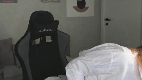 Jennie online show from 12-18-25, 09:48