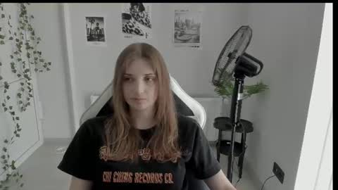 Karla online show from 06-18-26, 12:20