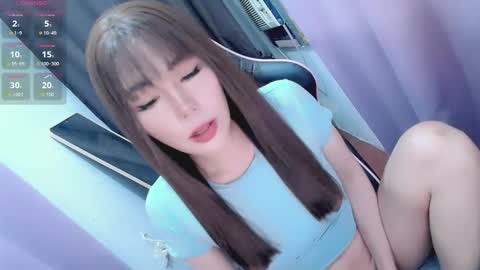 Snapshot of jenniethetg69 chatting on 11-09-25, 04:44 jennie online show from 11-09-25, 04:44