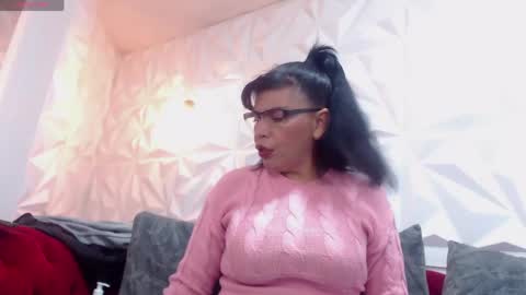 Jennifer online show from 04-20-26, 11:24