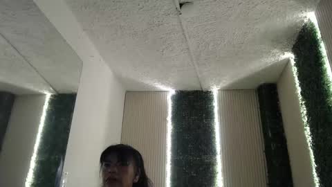 Snapshot of jennifer_0717 chatting on 04-24-26, 10:01 Jennifer online show from 04-24-26, 10:01