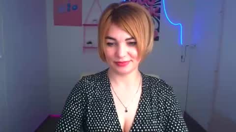 Jennifer online show from 04-15-26, 06:53