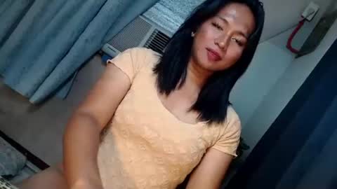 Snapshot of jennifer_licious chatting on 10-02-25, 12:45 Jenny online show from 10-02-25, 12:45