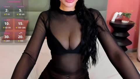 Snapshot of jennifer_munoz chatting on 05-27-26, 06:43 Jennifer online show from 05-27-26, 06:43